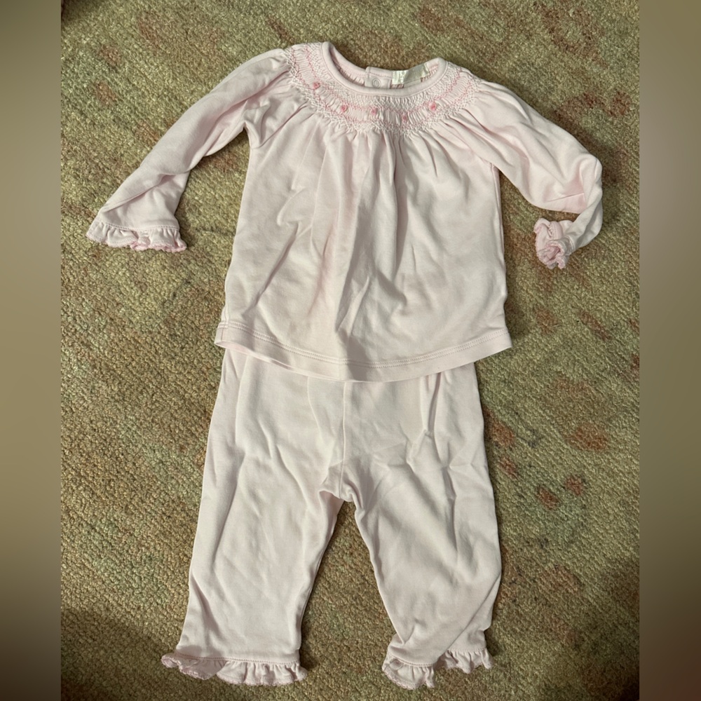 Kissy kissy smocked pink set size 6-9 months